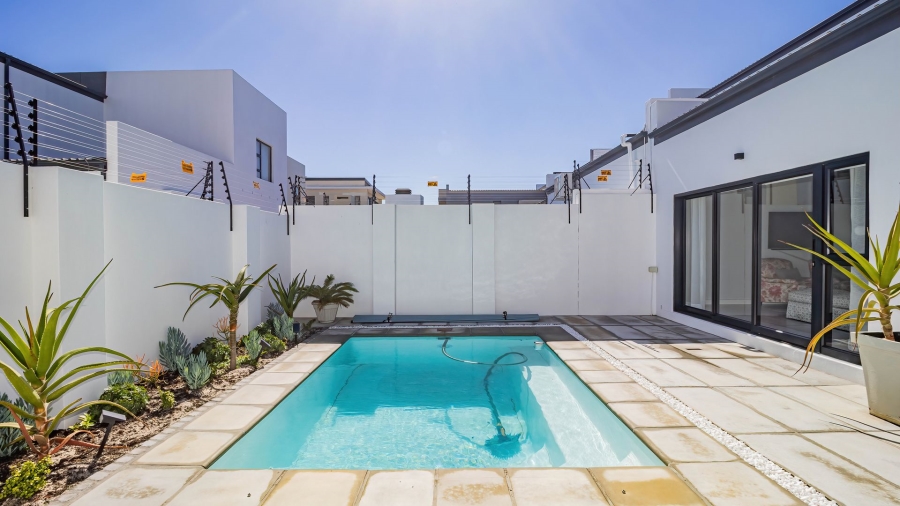 4 Bedroom Property for Sale in Sandown Western Cape
